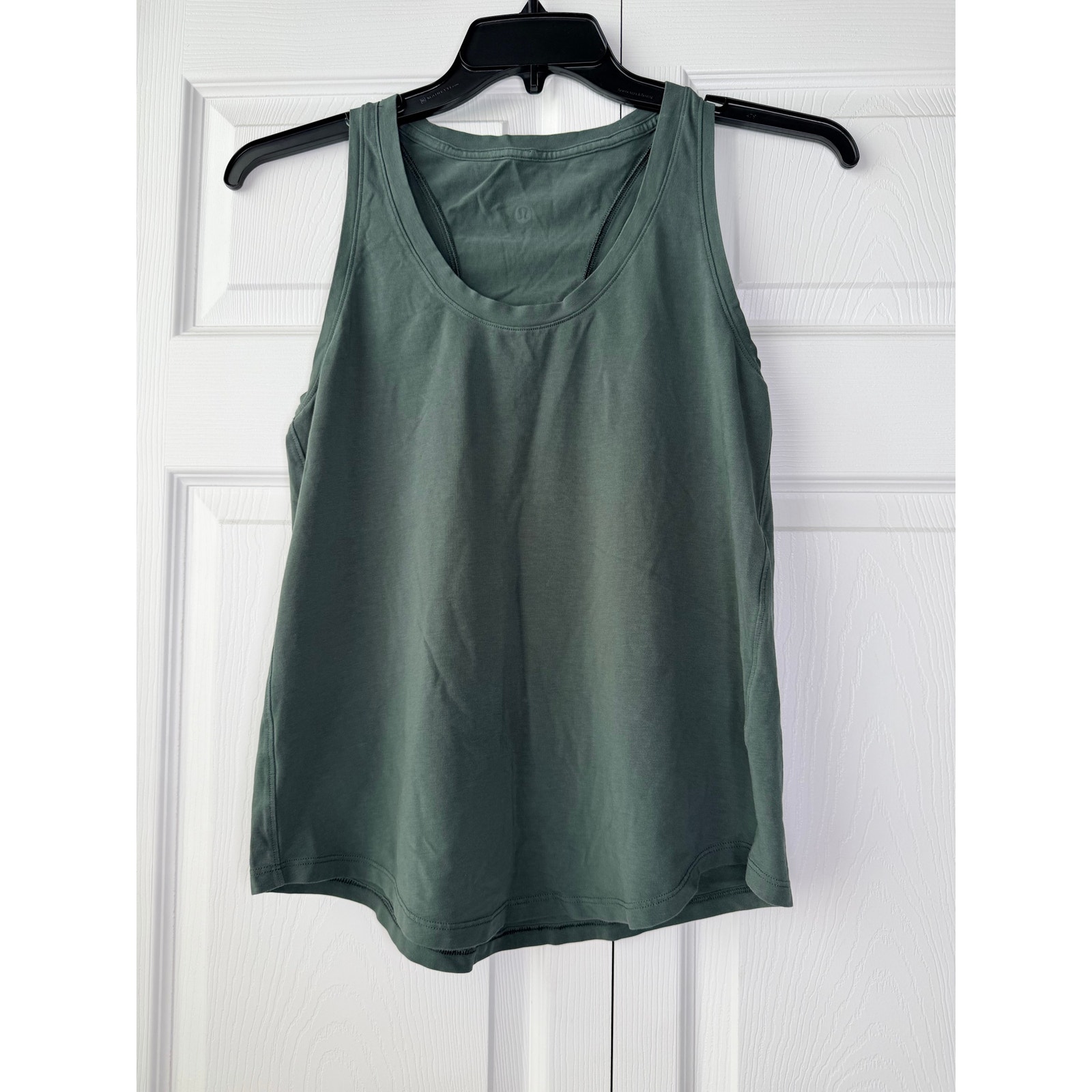 Lululemon Womenâs Seafoam Green Workout Tank Top Size 6